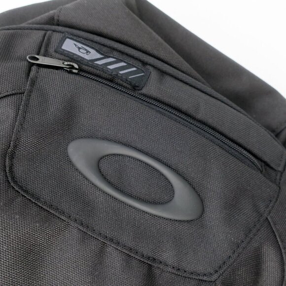 OAKLEY Enduro 20L Backpack Black Bag Let it Shine Gymnastics Logo - Picture 2 of 5